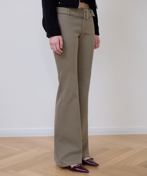 ROSEFRANTZ（ロゼフランツ）の「Belted Boots Cut Pants [Beige]（その他パンツ・レディース・Beige・SMALL/MEDIUM）」の2枚目の写真