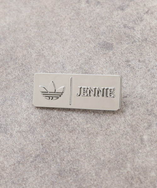 adidas Originals(アディダスオリジナルス)の「ADIDAS × JENNIE / アディダス × ジェニー HOODED FLEECE JACKET(ブルゾン・レディース・ブルー/ブラック/ブラウン・MEDIUM/SMALL/X-SMALL)」の7枚目の写真