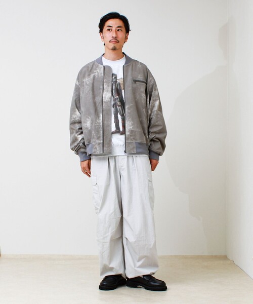 GLOSTER(グロスター)の「BACK TO THE MA-1(ブルゾン・メンズ・ブラック/グレイッシュベージュ/インディゴブルー・M/S/L)」の4枚目の写真