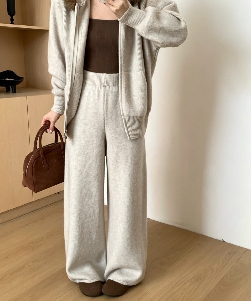 FLINEA(フリネア)の「フェイクファーファー付きニットダブルジップカーディガン&パンツ(セットアップ・レディース・ブラウン/ダークグレー/ライトグレー/ブラック/ベージュ・FREE)」の18枚目の写真