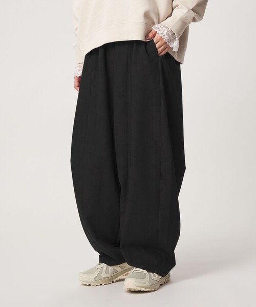 green label relaxing（グリーンレーベルリラクシング）の「【WEB限定】＜at ease＞カーブ パンツ（その他パンツ・レディース・モカ/ブラック/パープル・36/SHORT/38/40/TALL）」の9枚目の写真