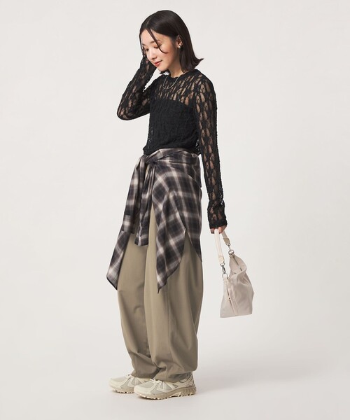 green label relaxing（グリーンレーベルリラクシング）の「【WEB限定】＜at ease＞カーブ パンツ（その他パンツ・レディース・モカ/ブラック/パープル・36/SHORT/38/40/TALL）」の16枚目の写真