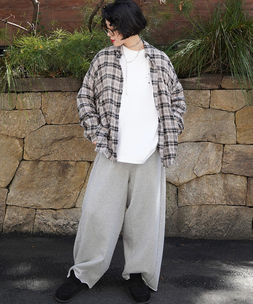 JOURNAL STANDARD LUXE(ジャーナルスタンダード ラックス)の「シャーリングチェック RC-Big-シャツ(シャツ/ブラウス・レディース・キャメル/グレー・FREE)」の9枚目の写真