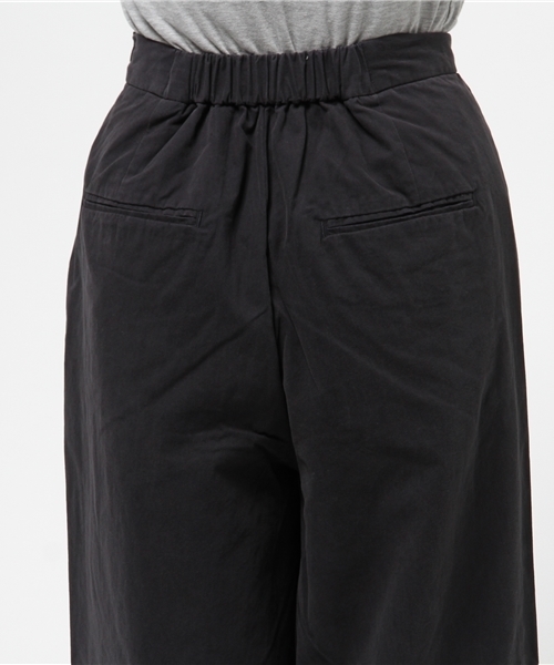 LBC（エルビーシー）の「コットンナイロンワイドパンツ   （その他パンツ・レディース・ネイビー/ベージュ/オリーブ・LARGE/MEDIUM）」の8枚目の写真