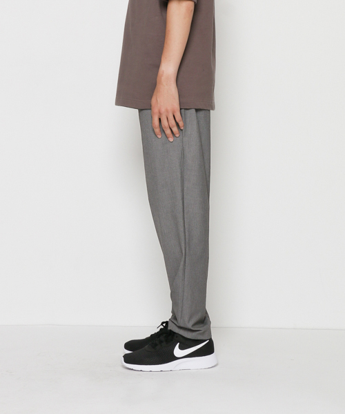 SENSE OF PLACE by URBAN RESEARCH（センスオブプレイスバイアーバンリサーチ）の「CARREMAN/キャリーマン　イージーテーパードスラックス（その他パンツ・メンズ・ネイビー/グレー/ブラック・LARGE/MEDIUM）」の7枚目の写真