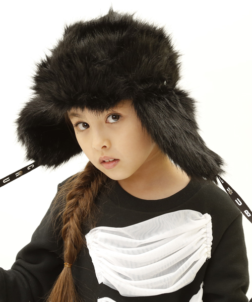 CHUBBYGANG（チャビーギャング）の「フェイクファーフライトキャップ（ハット・キッズ・ホワイト/ブラック・FREE）」の2枚目の写真