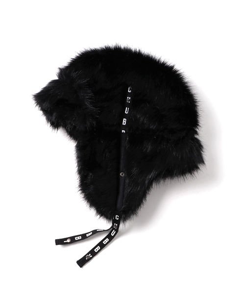 CHUBBYGANG（チャビーギャング）の「フェイクファーフライトキャップ（ハット・キッズ・ホワイト/ブラック・FREE）」の5枚目の写真