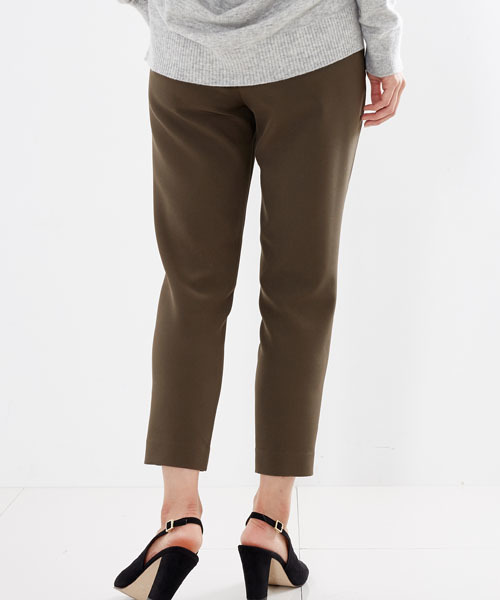 STUDIOUS（ステュディオス）の「STUDIOUS ダブルストレッチツータックテーパードパンツ（その他パンツ・レディース・ブラック/カーキ・0/1）」の16枚目の写真