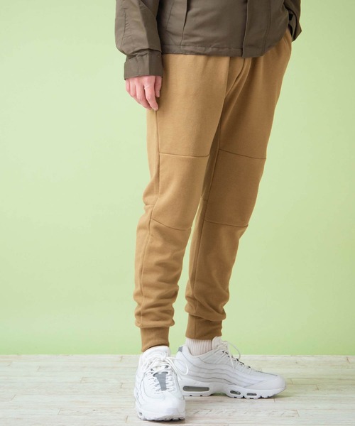 MONO-MART(モノマート)の「テーパードストレッチ スキニー ジョガーパンツ/アクティブストレッチ(MONO-MART)(スウェットパンツ・メンズ・オリーブ/オフホワイト/グレー/ネイビー/ブラック/ブルー/チャコール/ベージュ・L/M/XL/S)」の5枚目の写真