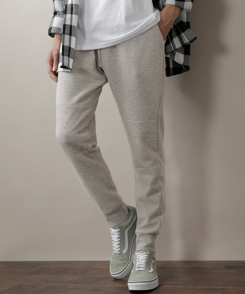 MONO-MART(モノマート)の「テーパードストレッチ スキニー ジョガーパンツ/アクティブストレッチ(MONO-MART)(スウェットパンツ・メンズ・オリーブ/オフホワイト/グレー/ネイビー/ブラック/ブルー/チャコール/ベージュ・L/M/XL/S)」の1枚目の写真