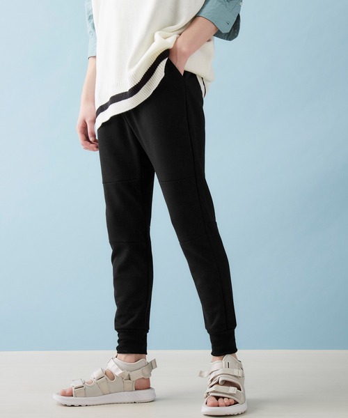 MONO-MART(モノマート)の「テーパードストレッチ スキニー ジョガーパンツ/アクティブストレッチ(MONO-MART)(スウェットパンツ・メンズ・オリーブ/オフホワイト/グレー/ネイビー/ブラック/ブルー/チャコール/ベージュ・L/M/XL/S)」の3枚目の写真