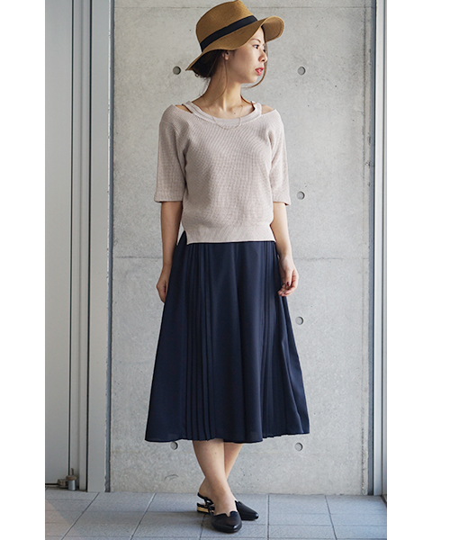 laboratory work（ラボラトリーワーク）の「ストラップ使いニットプルオーバー（ニット/セーター・レディース・その他3/グリーン/ピンクベージュ・MEDIUM）」の4枚目の写真