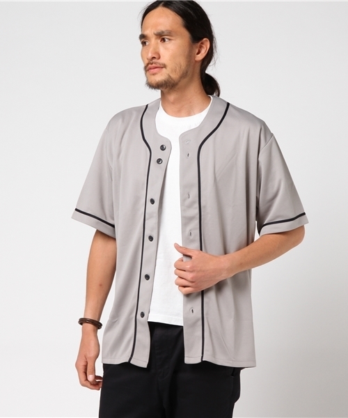 United Athle（ユナイテッドアスレ）の「【UNITED ATHLE】4.4oz ドライベースボールシャツ（シャツ/ブラウス・メンズ・ホワイト/ネイビー/ブラック/グレー・MEDIUM/LARGE/SMALL）」の3枚目の写真