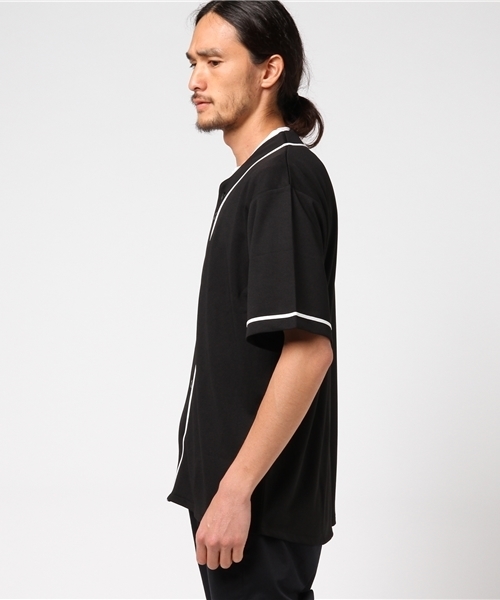 United Athle（ユナイテッドアスレ）の「【UNITED ATHLE】4.4oz ドライベースボールシャツ（シャツ/ブラウス・メンズ・ホワイト/ネイビー/ブラック/グレー・MEDIUM/LARGE/SMALL）」の5枚目の写真