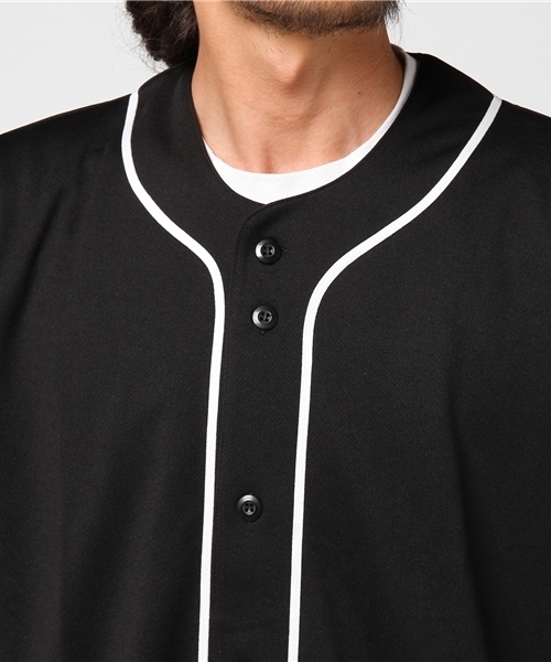 United Athle（ユナイテッドアスレ）の「【UNITED ATHLE】4.4oz ドライベースボールシャツ（シャツ/ブラウス・メンズ・ホワイト/ネイビー/ブラック/グレー・MEDIUM/LARGE/SMALL）」の8枚目の写真