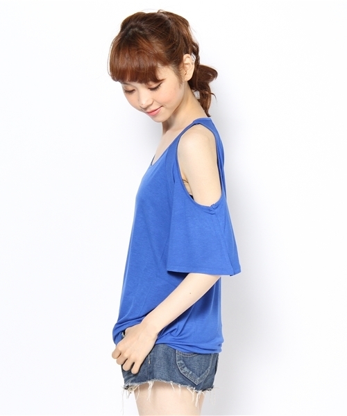 LOVE BOAT(ラブ・ボート)の「肩アキ2WAY TOPS(Tシャツ/カットソー・レディース・ブルー系/ブラック系/ホワイト系・FREE)」の4枚目の写真