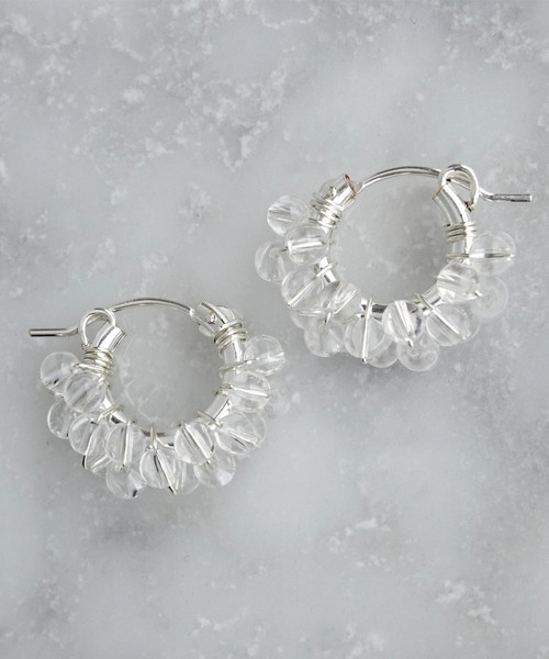 tone(トーン)の「【marinaJEWELRY】SV925SF/Crystal Quartz wrapped pierced earring(ピアス(両耳用)・レディース・その他・S)」の3枚目の写真