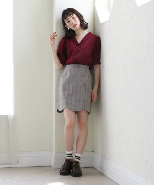 OLIVE des OLIVE（オリーブデオリーブ）の「スカラップ襟ブラウス（シャツ/ブラウス・レディース・オフホワイト/ベージュ/ボルドー・FREE）」の16枚目の写真