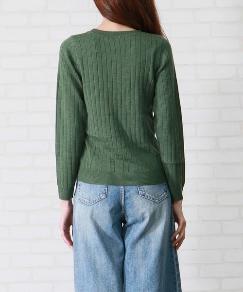 HER CLOSET(ハークローゼット)の「【HERCLOSET】クルーネックワイドリブベーシックニット(ニット/セーター・レディース・ホワイト/ライトブルー/ブラック/パープル/ネイビー/グレー/オリーブ/イエロー/ラベンダー/サーモンピンク・M)」の13枚目の写真