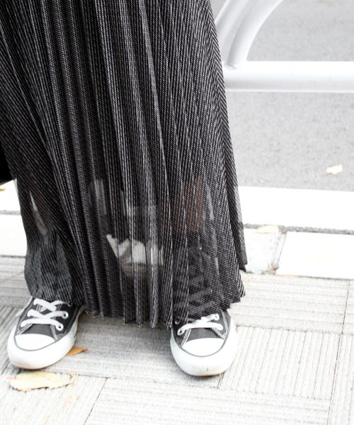 JOURNAL STANDARD relume（ジャーナルスタンダード　レリューム）の「プリントプリーツスカート（スカート・レディース・ブラック/ネイビー・FREE）」の20枚目の写真