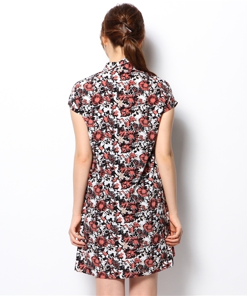 LOUNGEDRESS（ラウンジドレス）の「花柄ワンピース（ワンピース・レディース・ピンク/ブルー・ﾌﾘ-）」の5枚目の写真