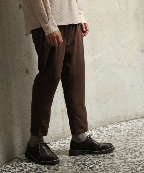 NILWAY（ニルウェイ）の「ドレープポリトロ裾スリットテーパードパンツ（その他パンツ・メンズ・ブラック/ベージュ/ブラウン/ブラック系その他/ベージュ系その他/レッド系その他/グレイッシュベージュ/アイボリー・MEDIUM/LARGE/X-LARGE）」の5枚目の写真