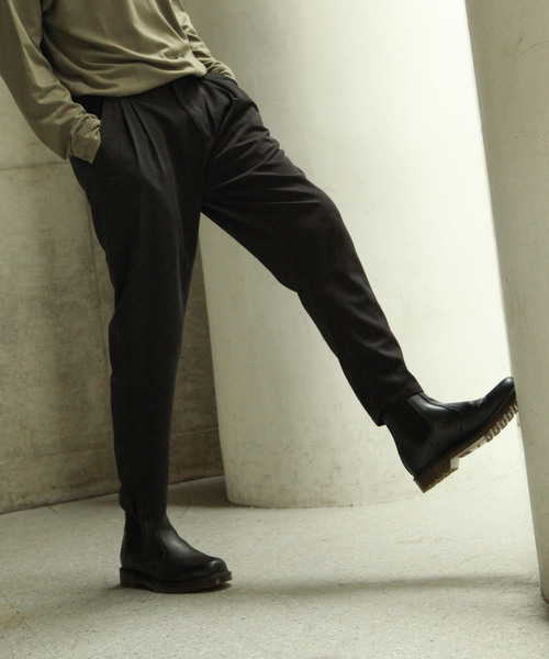 NILWAY（ニルウェイ）の「ドレープポリトロ裾スリットテーパードパンツ（その他パンツ・メンズ・ブラック/ベージュ/ブラウン/ブラック系その他/ベージュ系その他/レッド系その他/グレイッシュベージュ/アイボリー・MEDIUM/LARGE/X-LARGE）」の18枚目の写真