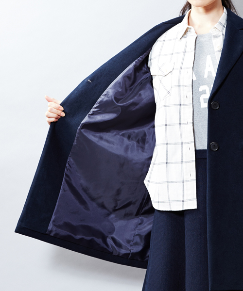 UNITED ARROWS（ユナイテッドアローズ）の「UAW C M/SKN チェスターコート† ◆（チェスターコート・レディース・ネイビー/ベージュ・40/36/38）」の8枚目の写真