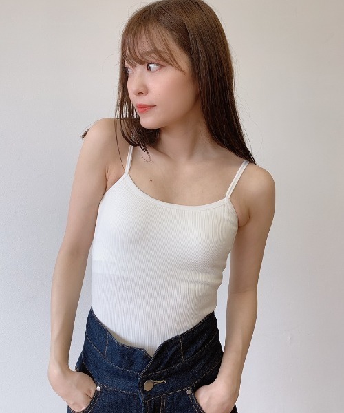 VANNIE U（ヴァニーユー）の「バックオープンカップ付きキャミソール（キャミソール・レディース・ベージュ/ブラック/ホワイト/ブラウン/モカ・FREE）」の20枚目の写真