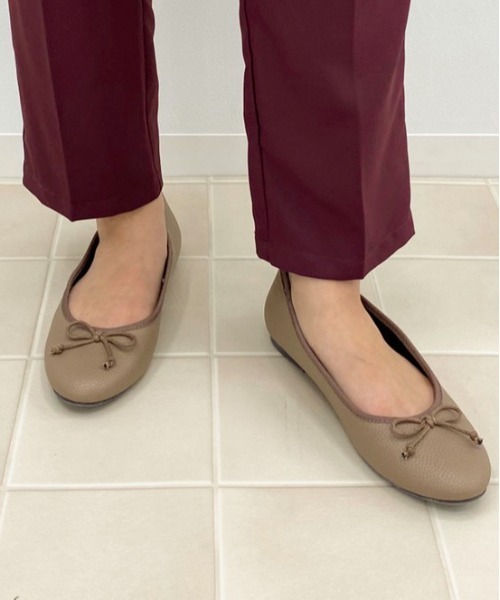 apres jour（アプレジュール）の「フェイクレザーラウンドトゥバレエシューズ【ZOZOTOWN限定アイテム】（バレエシューズ・レディース・ブラック/ダークブラウン/ゴールド/アイボリー/その他/ボルドー・SMALL/MEDIUM/LARGE/X-LARGE）」の6枚目の写真