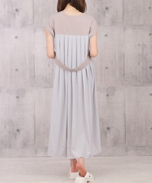 異素材バックプリーツワンピース