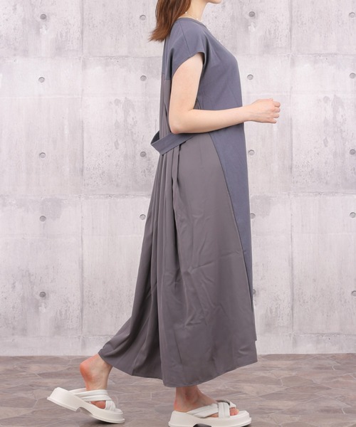 Coo+i(クーイ)の「異素材バックプリーツワンピース(ワンピース・レディース・モカ/カーキ/ブラック/ネイビー/グレー/チャコールグレー×ブラック/ベージュ/チャコールグレー/グレー系その他・FREE)」の18枚目の写真