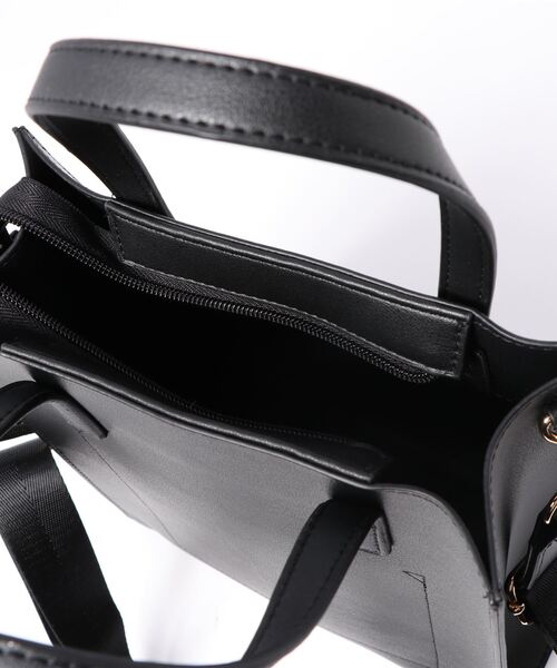 one way（ワンウェイ）の「【oneway】縦型2WAYバッグ（ショルダーバッグ・レディース・ブラック/ブラック系その他/ダークブラウン/ベージュ・FREE）」の7枚目の写真