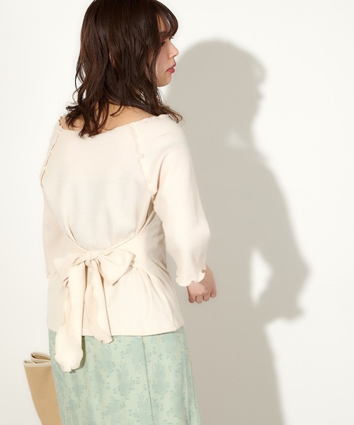 natural couture(ナチュラルクチュール)の「【WEB限定】ウエストリボンメロウタックルトップス(Tシャツ/カットソー・レディース・ブラック/アイボリー/ミント/モカ・FREE)」の18枚目の写真