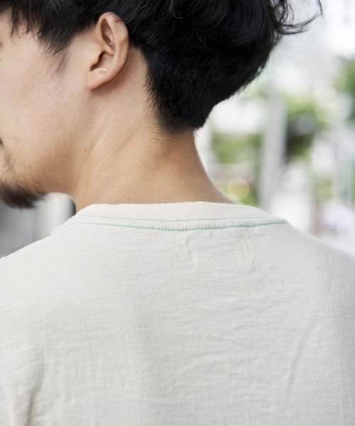 DENIM DUNGAREE(デニムダンガリー)の「REBIRTH PROJECT/DENIM DUNGAREE/リバースプロジェクト/デニムダンガリー 【AIRBACK/エアバック】ヴィンテージオーガニックコットントンプキン天竺Tシャツ(S、Mサイズ)(Tシャツ/カットソー・レディース・ホワイト・1/2)」の4枚目の写真