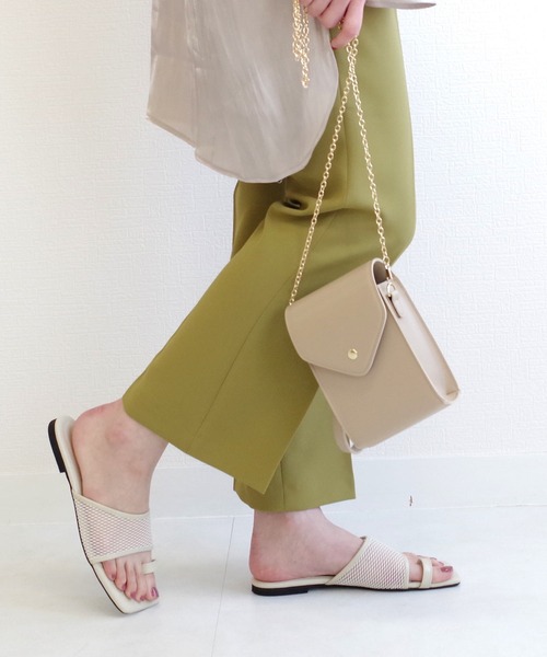 AmiAmi（アミアミ）の「メッシュフラットトングサンダル（サンダル・レディース・ベージュ/アイボリー/ブラック・LL/S/M/L）」の20枚目の写真