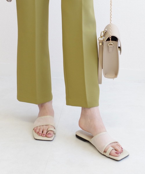 AmiAmi（アミアミ）の「メッシュフラットトングサンダル（サンダル・レディース・ベージュ/アイボリー/ブラック・LL/S/M/L）」の6枚目の写真