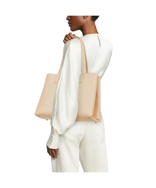 FURLA(フルラ)の「フルラ 1927 (Furla 1927) トートバッグ L(トートバッグ・レディース・ブラック/ベージュ・ONE SIZE)」の10枚目の写真