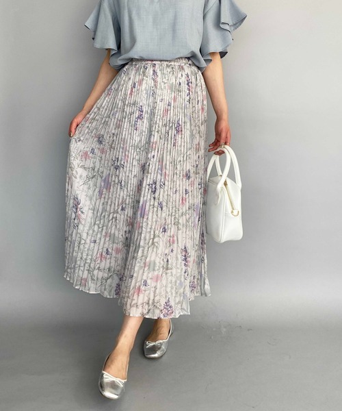 PICCIN（ピッチン）の「シアーボタニカルプリーツスカート（スカート・レディース・ブラック/ラベンダー/グレイッシュベージュ・M/L）」の2枚目の写真