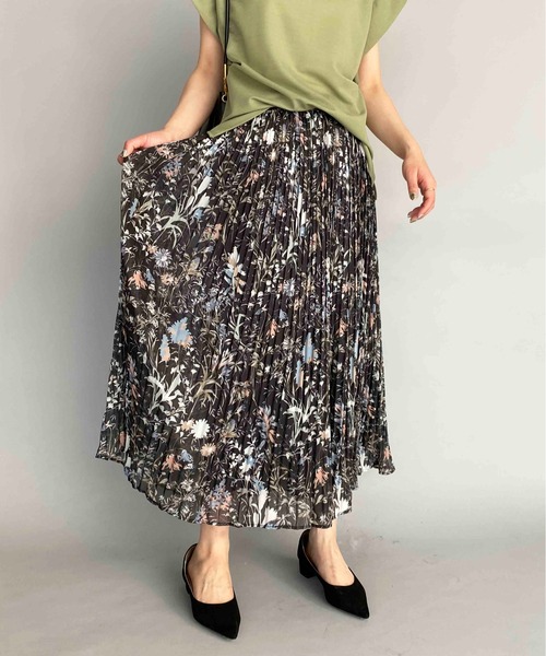 PICCIN（ピッチン）の「シアーボタニカルプリーツスカート（スカート・レディース・ブラック/ラベンダー/グレイッシュベージュ・M/L）」の22枚目の写真