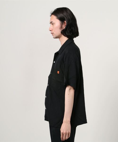 UNIVERSAL OVERALL(ユニバーサルオーバーオール)の「UNIVERSAL OVERALL OPEN COLLAR SHIRT (ユニバーサルオーバーオール オープンカラーシャツ)(3colors)(Unisex)(U2113168)(シャツ/ブラウス・メンズ・ブラック/ホワイト/ミント・L/M/S/XL)」の4枚目の写真