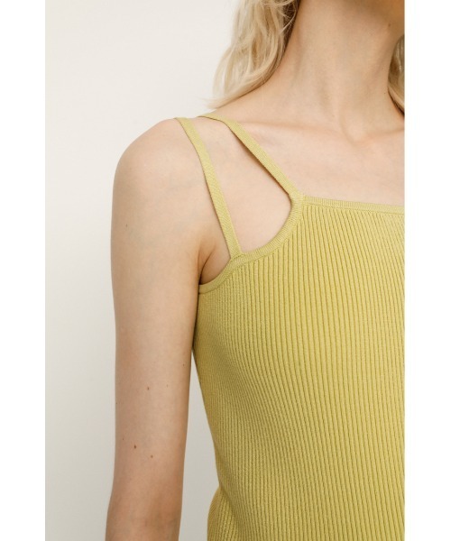 SLY（スライ）の「ASYMMETRY STRAP CAMI/アシンメトリーストラップキャミ（キャミソール・レディース・ブラウン/ライム/ブラック/ホワイト・FREE）」の7枚目の写真