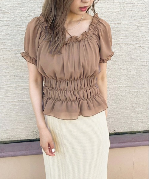 apres jour clair（アプレジュールクレア）の「【apres jour clair】シフォンギャザーブラウス【ZOZOTOWN限定アイテム】（シャツ/ブラウス・レディース・ピンクベージュ/アイボリー/モカ・X-LARGE/フリー）」の2枚目の写真