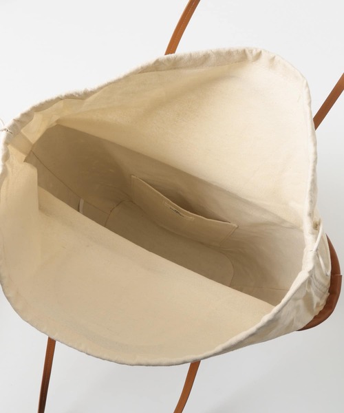 RODE SKO（ロデスコ）の「ANNUKKA バカンスかごバッグ（トートバッグ・レディース・ブラウン/イエロー/グリーン・ONE）」の18枚目の写真