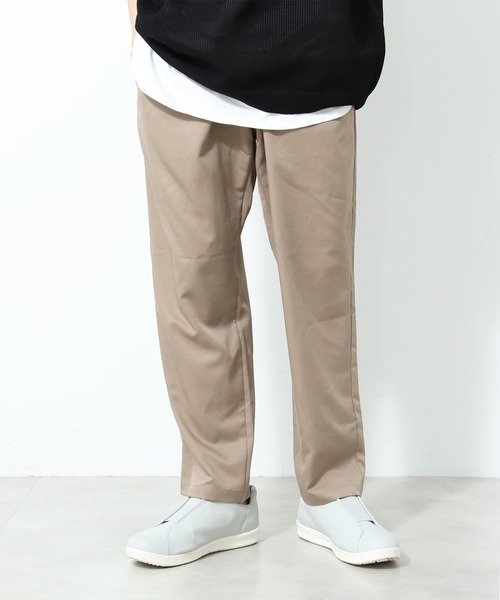 JOURNAL STANDARD relume（ジャーナルスタンダード　レリューム）の「TEC AIR プレーンイージーパンツ（スラックス・メンズ・ネイビー/ブラック/グレー/ベージュ・MEDIUM/LARGE）」の4枚目の写真