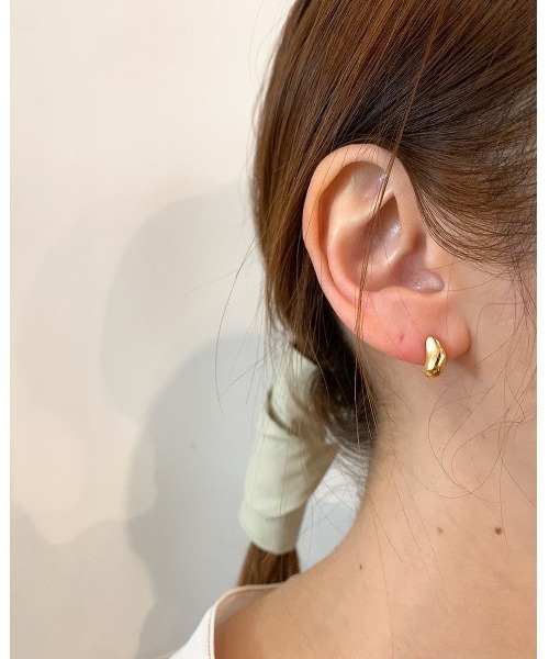 mou（モウ）の「2カラーミニピアス（ピアス（両耳用）・レディース・シルバー/ゴールド・FREE）」の7枚目の写真