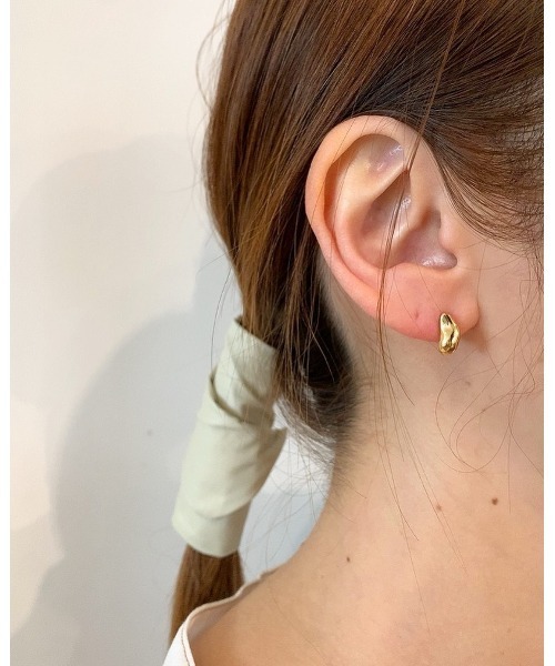 mou（モウ）の「2カラーミニピアス（ピアス（両耳用）・レディース・シルバー/ゴールド・FREE）」の6枚目の写真
