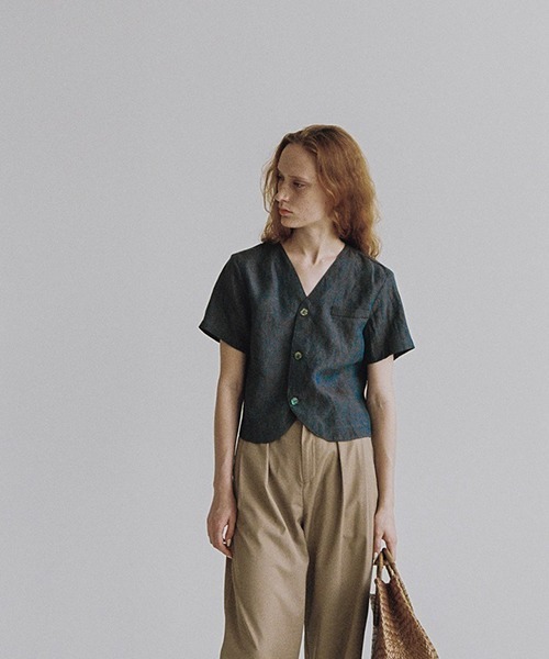 chuclla(チュクラ)の「【LeonoraYang】Linen half-sleeve jacket chw1548(ノーカラージャケット・レディース・ダークブルー/ダークブラウン・S/M/L)」の4枚目の写真