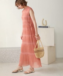 【WEB限定】しわプリーツノースリーブワンピース