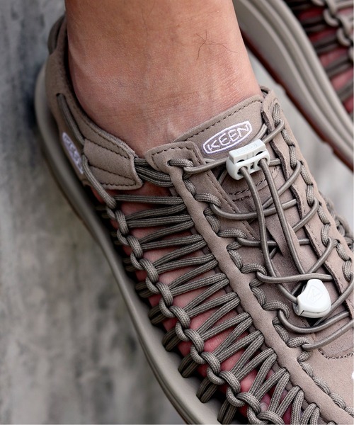 KEEN(キーン)の「【KEEN/キーン】 UNEEK(サンダル・メンズ・ブラック/ベージュ・85/95/100/90/80)」の22枚目の写真